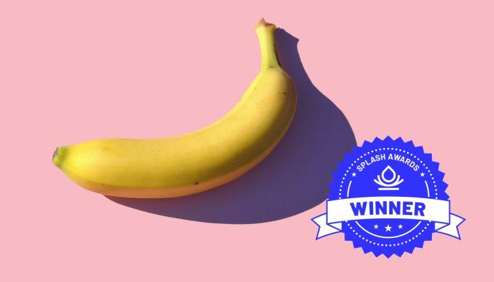 Bild einer Banane, Titelbild für die Case Study von Dole. In der unteren Ecke ist das Gewinner-Siegel der Splash Awards abgebildet.